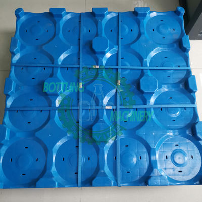 Pallet di plastica di immagazzinamento nella bottiglia da 5 galloni per l'impilamento del barilotto di 18.9L 20L